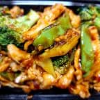 Best Chicken w. Garlic Sauce in Manchester, CT